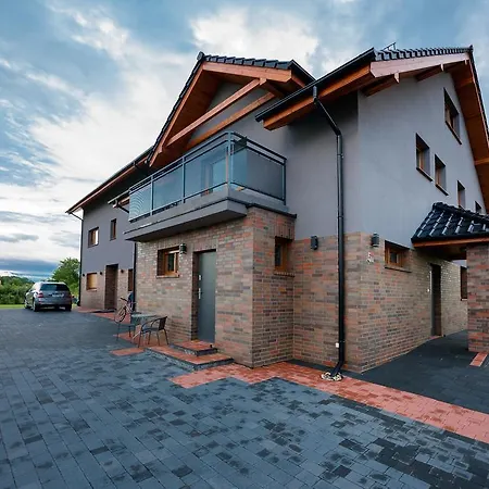 Rodzinna Устроне-Морске