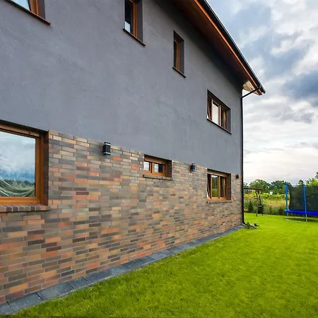 Rodzinna Устроне-Морске